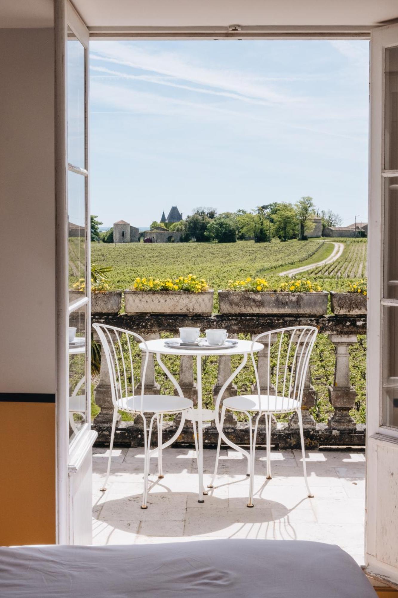 Le Chateau Real Saint-Seurin-de-Cadourne Kamer foto